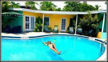 Alexander Palms Court Hotel คีย์เวสต์ ภายนอก รูปภาพ